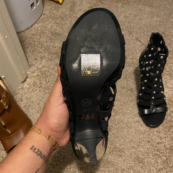 Stunning peep toe cages booties!! 💯💯 - Picture 6 of 7